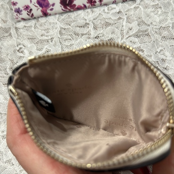NEW Kate Spade zippered change purse 4.25” x 3” in winter white - Picture 3 of 5